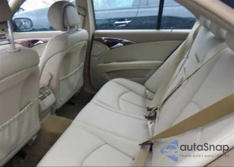 2009 Mercedes-Benz E350 z USA, uszkodzony, nr VIN WDBUF56X59B360740